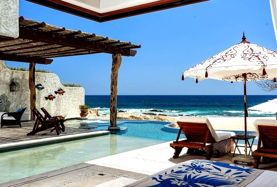 Beachfront Villa in Los Cabos